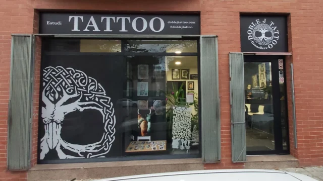 doble J tattoo granollers